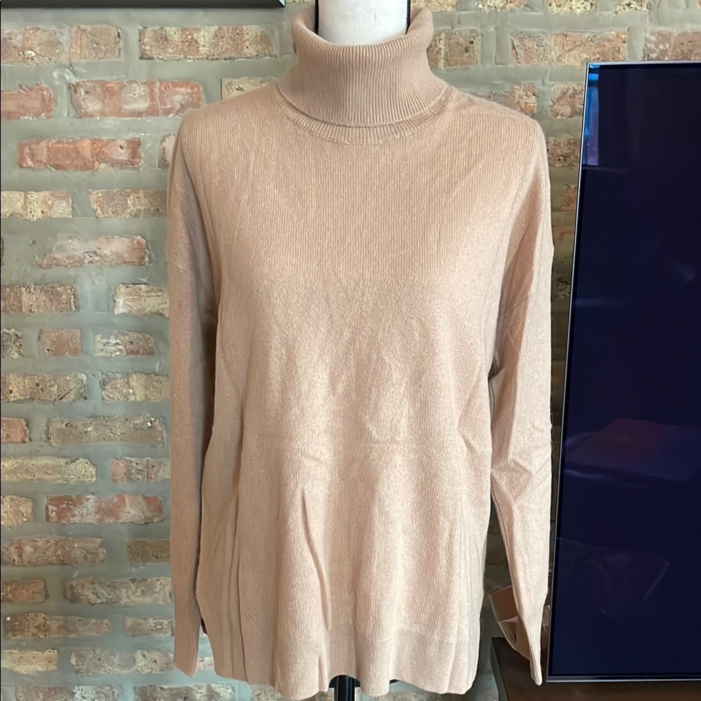 Halogen Cozy Tan Turtleneck Cashmere Sweater - L